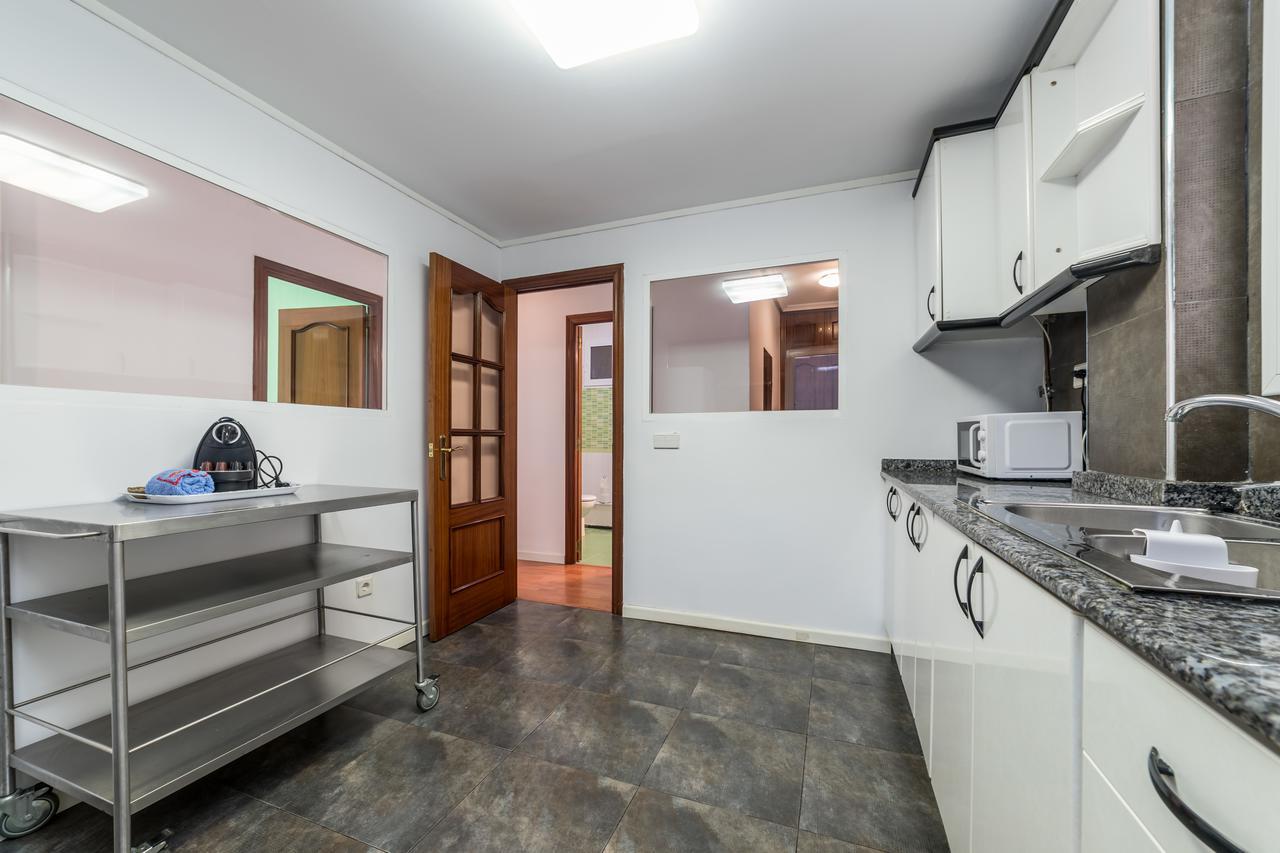 Travel Habitat Mestalla Valencia Eksteriør billede